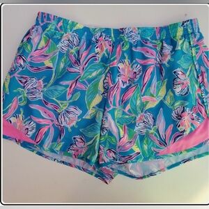 Lilly Pulitzer Ocean Trail Shorts Size XL